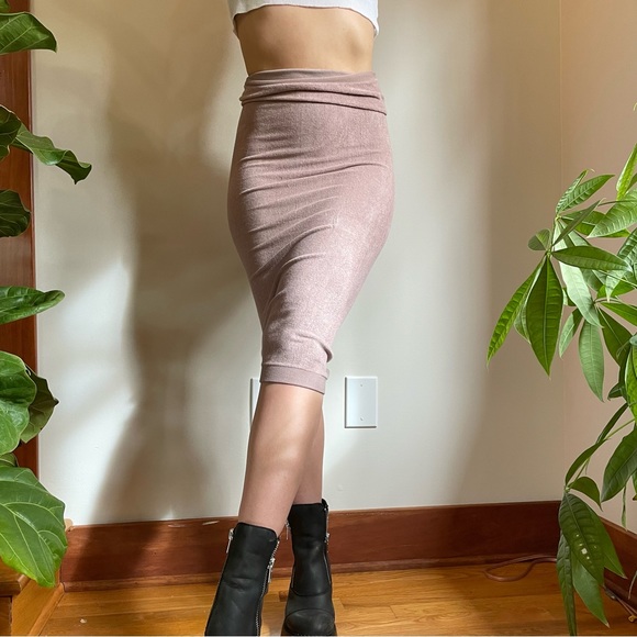 Mauve Pink Pencil Skirt - Picture 5 of 12